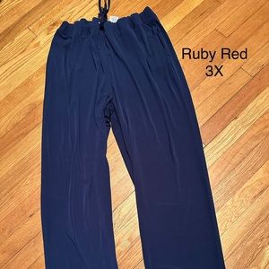 Women’s plus size pants